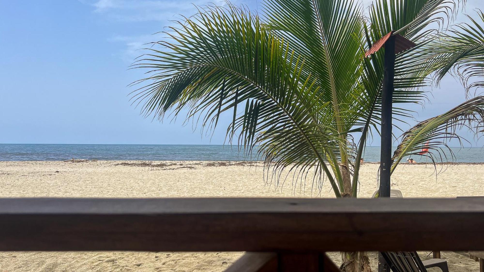 Hostal Mocambo Beach Guachaca Exteriér fotografie